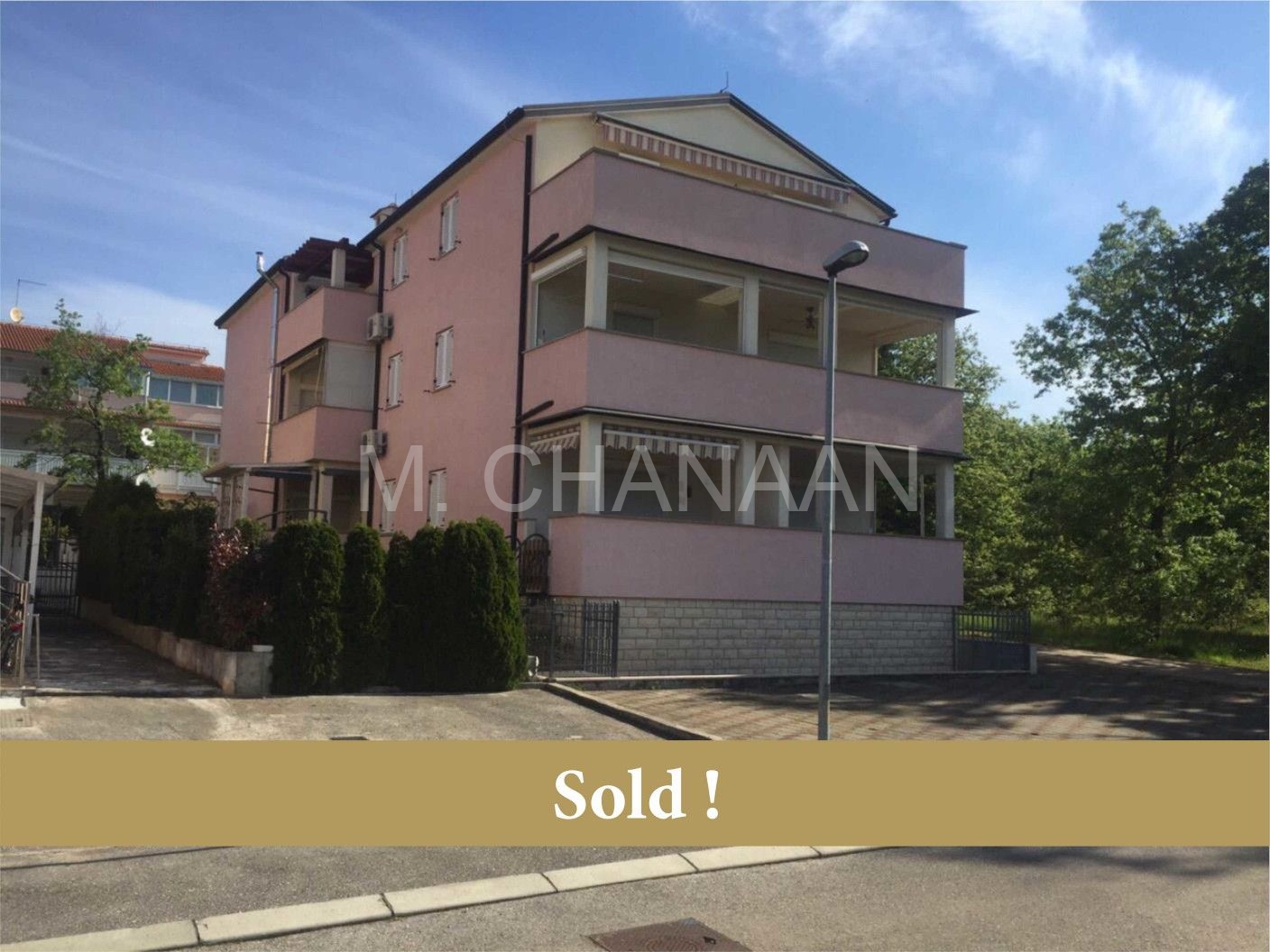 Četverosobni stan, Prodaja, Brtonigla, Karigador